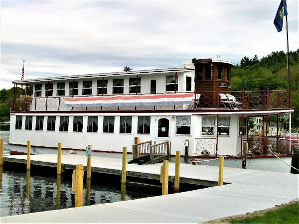 Places to visit near Lake Inn Sunapee MV Kearsarge Dinner Cruise
